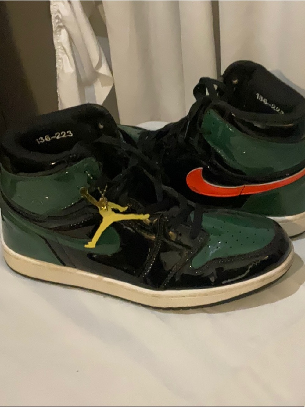 Nike Air Jordan 1 Retro High Solefly Friends & Family